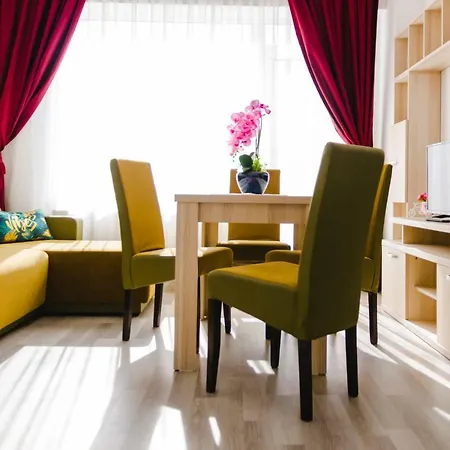 Orchid Lake View Summerland * Mamaia